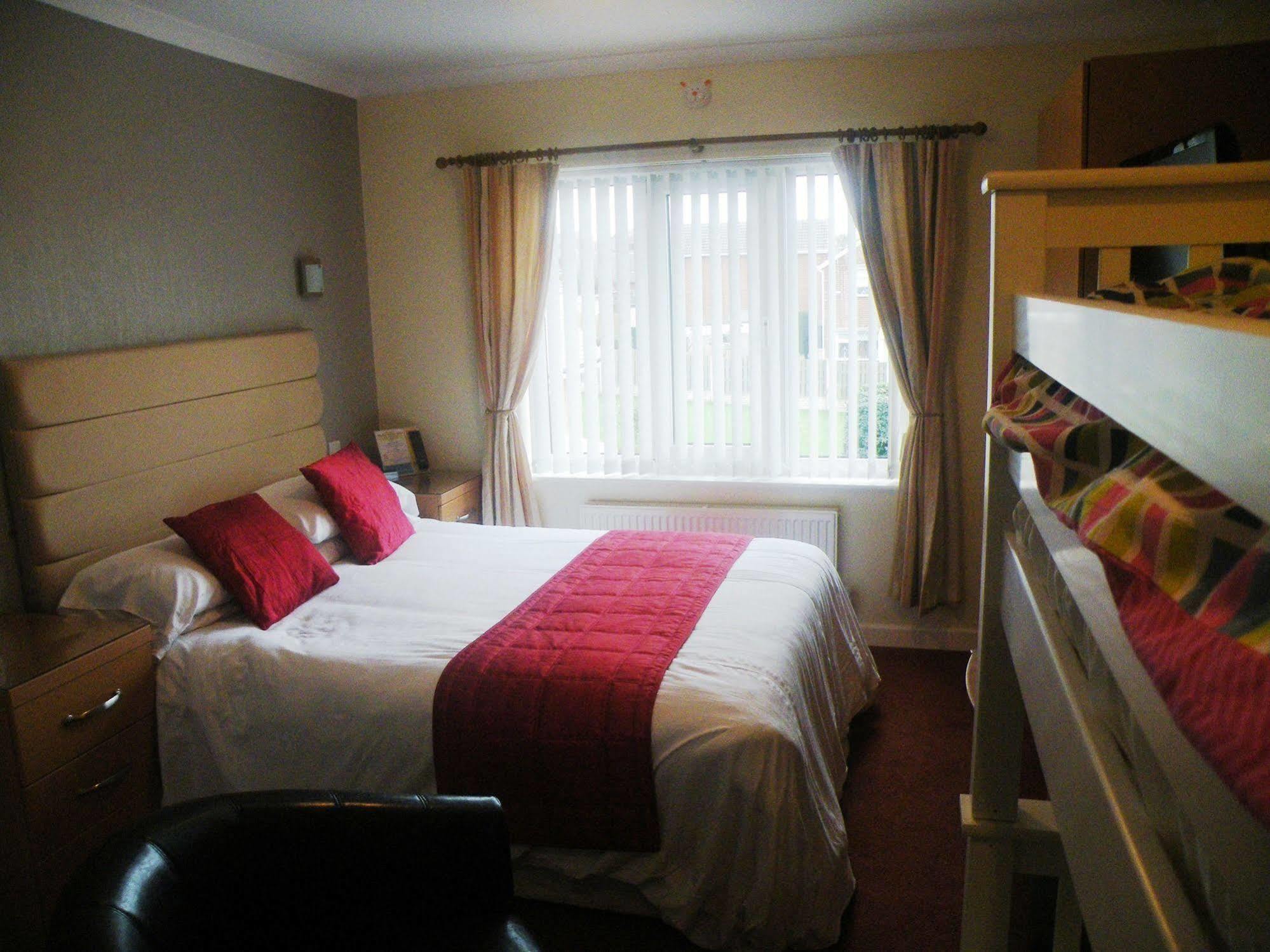 שפילד Rother Valley View B&B מראה חיצוני תמונה